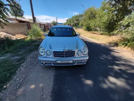 Mercedes-Benz E 280 1996 года за 2 800 000 тг. в Талдыкорган – фото 3