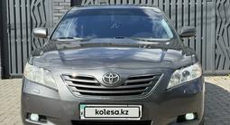 Toyota Camry 2006 года за 5 600 000 тг. в Актобе – фото 3