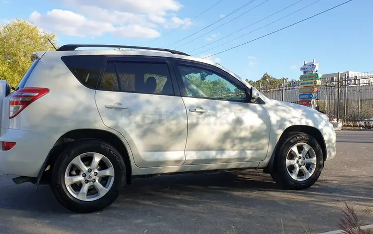 Toyota RAV4 2012 годаfor8 600 000 тг. в Кызылорда