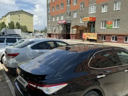 Toyota Camry 2019 года за 12 600 000 тг. в Атырау – фото 12