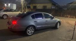 Volkswagen Passat 2006 года за 4 500 000 тг. в Алматы – фото 3