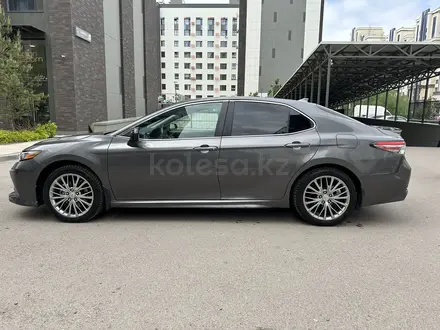 Toyota Camry 2021 года за 11 700 000 тг. в Астана – фото 34