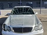 Mercedes-Benz C 200 2001 годаfor2 500 000 тг. в Алматы – фото 2