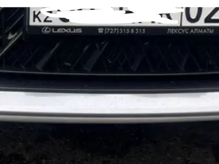 Накладка Khan на Lexus LX 570 за 343 770 тг. в Алматы