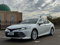 Toyota Camry 2018 года за 16 000 000 тг. в Уральск – фото 2