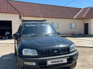 Toyota RAV4, 1995