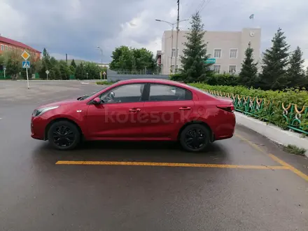 Kia Rio 2018 года за 7 000 000 тг. в Алматы – фото 2