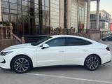 Hyundai Sonata 2022 года за 15 000 000 тг. в Алматы – фото 3