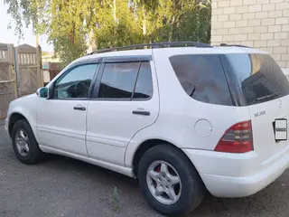 Mercedes-Benz ML 320