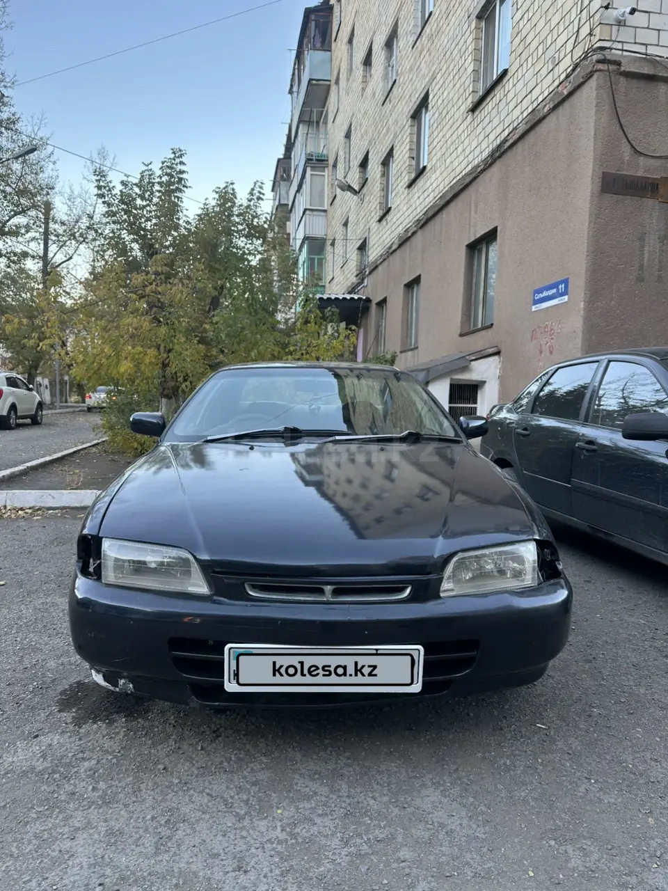 Nissan Presea, 1996