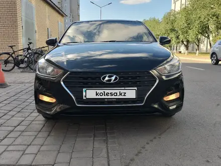 Hyundai Accent 2018 года за 5 700 000 тг. в Астана