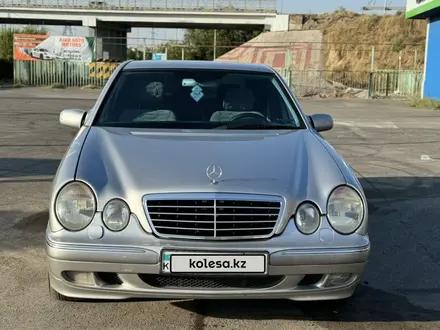 Mercedes-Benz E 320 2000 года за 5 000 000 тг. в Шымкент