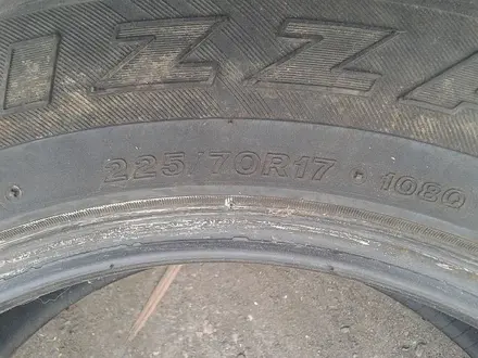 Шины 225/70 R17 - "Bridgestone Blizzak DM-Z3" (Япония), всесезонные, в хоро за 32 000 тг. в Астана – фото 7