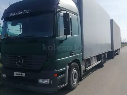 Mercedes-Benz  Actros 2001 года за 17 000 000 тг. в Костанай – фото 2