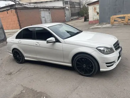 Mercedes-Benz C 200 2011 года за 7 850 000 тг. в Алматы – фото 2