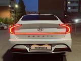 Hyundai Sonata 2022 года за 11 000 000 тг. в Астана – фото 3