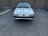 Volkswagen Passat 1993 годаүшін4 100 000 тг. в Астана – фото 4