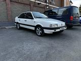 Volkswagen Passat 1993 годаүшін4 100 000 тг. в Астана – фото 2