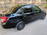 ВАЗ (Lada) Granta 2190 2014 года за 1 930 000 тг. в Караганда