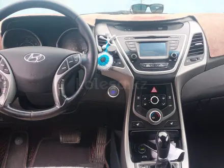 Hyundai Elantra 2016 года за 4 100 000 тг. в Атырау – фото 12