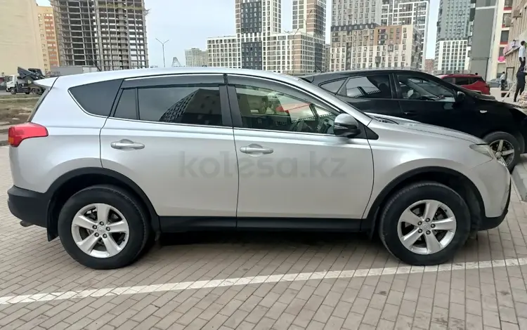 Toyota RAV4 2013 года за 8 300 000 тг. в Астана