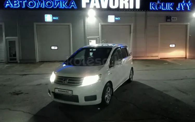 Honda Freed Spike 2014 года за 6 200 000 тг. в Петропавловск
