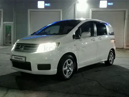 Honda Freed Spike 2014 года за 6 200 000 тг. в Петропавловск – фото 2