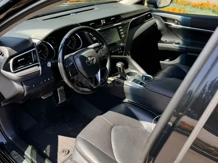 Toyota Camry 2019 года за 12 700 000 тг. в Астана – фото 19