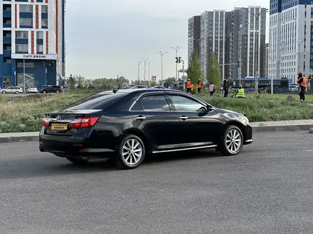 Toyota Camry 2014 года за 10 600 000 тг. в Астана – фото 14