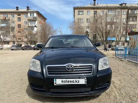 Toyota Avensis 2004 года за 3 600 000 тг. в Семей