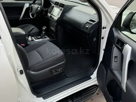 Toyota Land Cruiser Prado 2019 года за 22 450 000 тг. в Алматы – фото 6