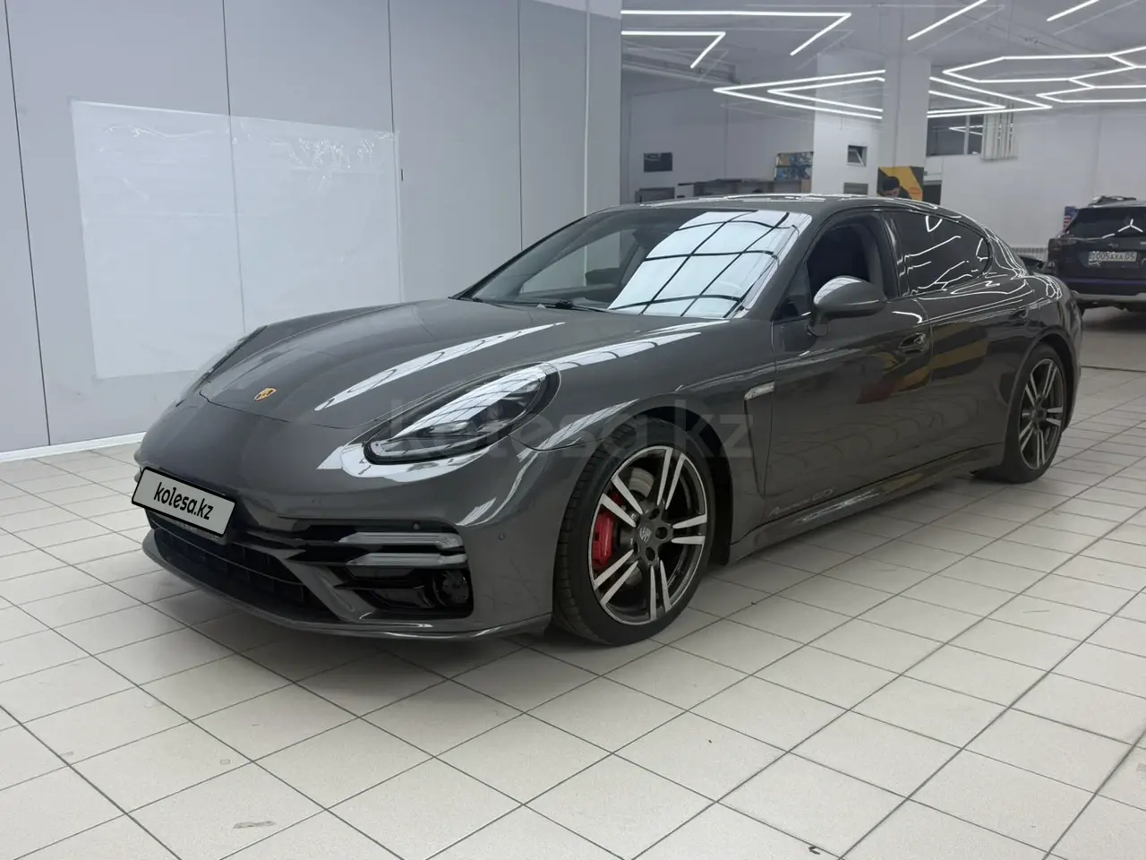 Porsche Panamera, 2012