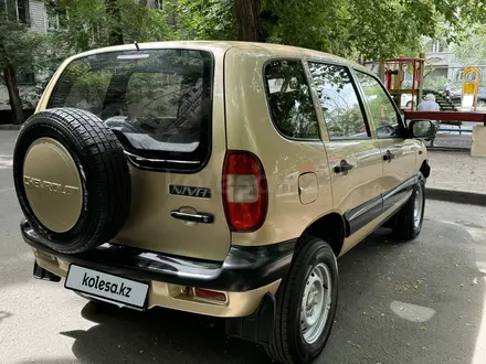 Chevrolet Niva 2005 года за 3 950 000 тг. в Алматы – фото 8