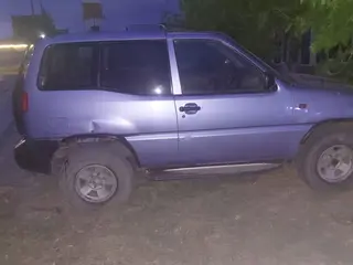Nissan Terrano