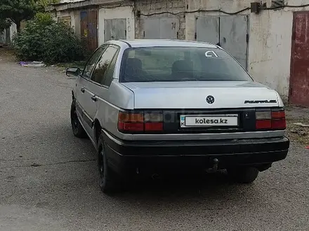 Volkswagen Passat 1989 года за 750 000 тг. в Тараз – фото 2