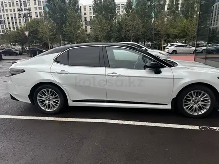 Toyota Camry 2020 года за 11 000 000 тг. в Астана – фото 7