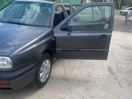 Volkswagen Golf 1995 года за 1 350 000 тг. в Астана – фото 11