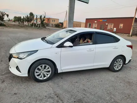 Hyundai Accent 2022 года за 7 700 000 тг. в Караганда