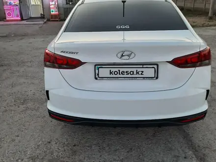 Hyundai Accent 2022 года за 7 700 000 тг. в Караганда – фото 3