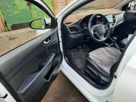 Hyundai Accent 2022 года за 7 700 000 тг. в Караганда – фото 9