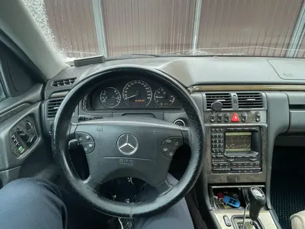 Mercedes-Benz E 320 2000 года за 4 300 000 тг. в Астана – фото 9