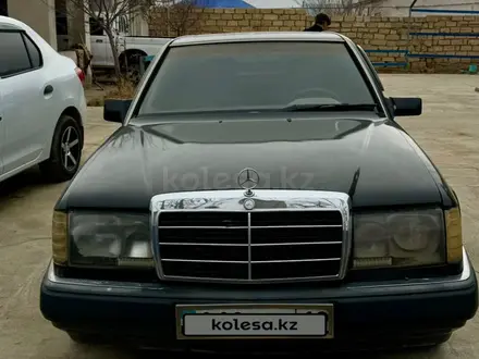 Mercedes-Benz E 280 1992 года за 1 000 000 тг. в Актау – фото 2
