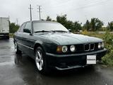BMW 520 1993 года за 1 199 000 тг. в Уральск – фото 2