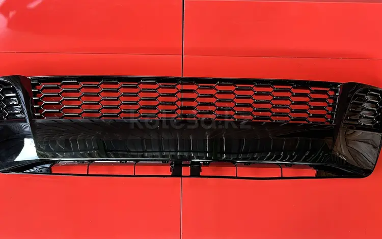 Решетка в бампер Toyota Sienna 2016-2020 улыбка SE за 45 000 тг. в Алматы