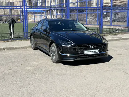 Hyundai Sonata 2022 года за 14 000 000 тг. в Астана