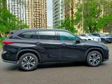 Toyota Highlander 2020 года за 16 700 000 тг. в Алматы – фото 3