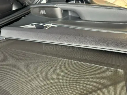 Toyota Camry 2021 года за 17 100 000 тг. в Астана – фото 8