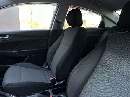 Hyundai Accent 2019 года за 6 850 000 тг. в Актобе – фото 17
