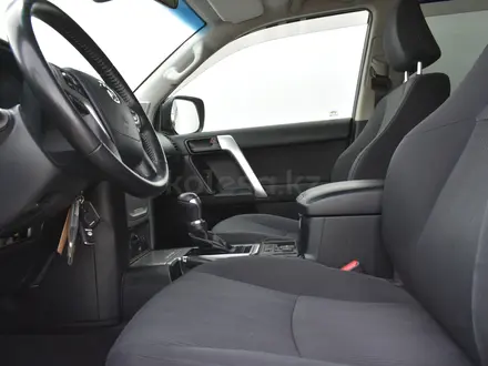 Toyota Land Cruiser Prado 2021 года за 22 500 000 тг. в Атырау – фото 17