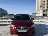 Volkswagen Routan 2009 годаүшін4 400 000 тг. в Уральск